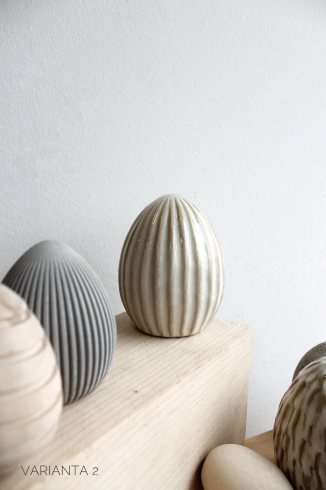 Minimalistické porcelánové vejce