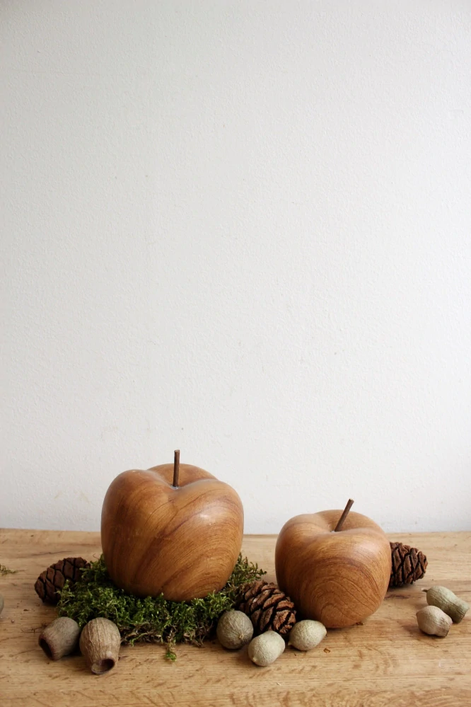 Keramické jablíčko v dekoru dřeva 