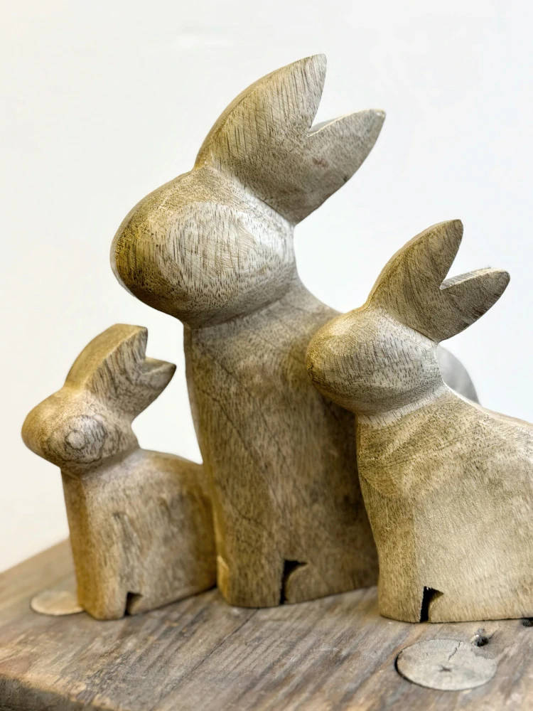 Dřevěný zajíc z exotického dřeva - 10 cm 