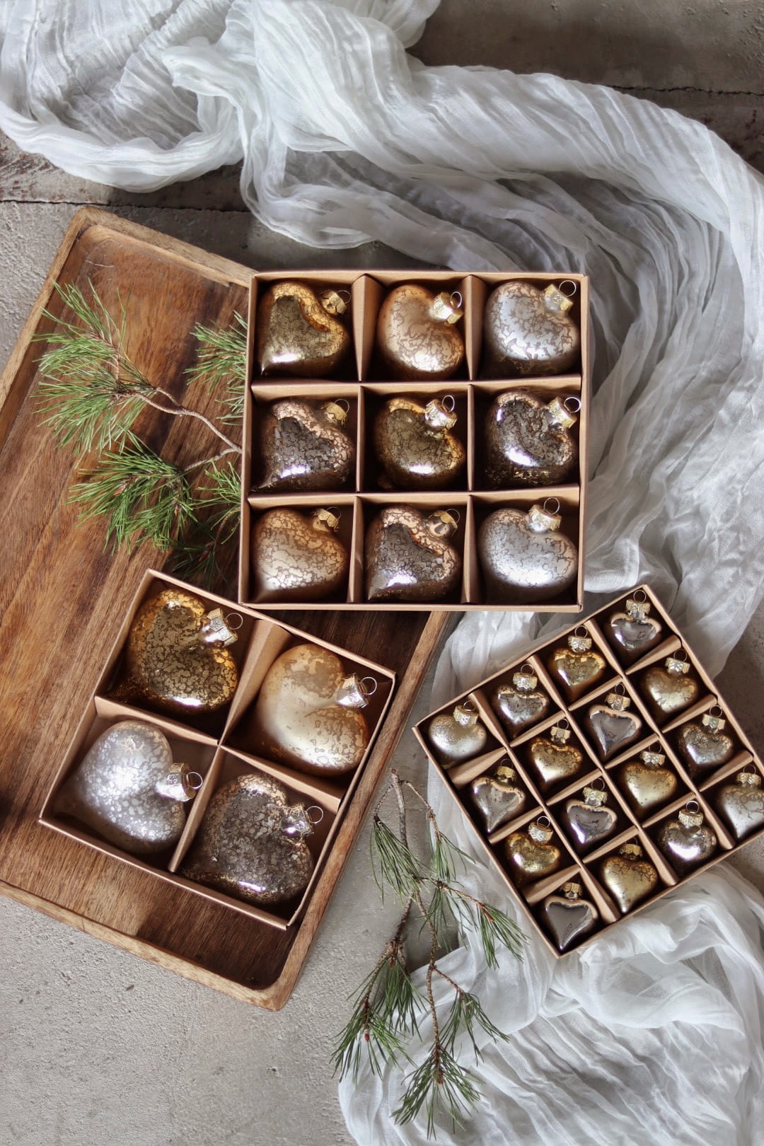 Skleněné ozdoby srdce v provedení antik