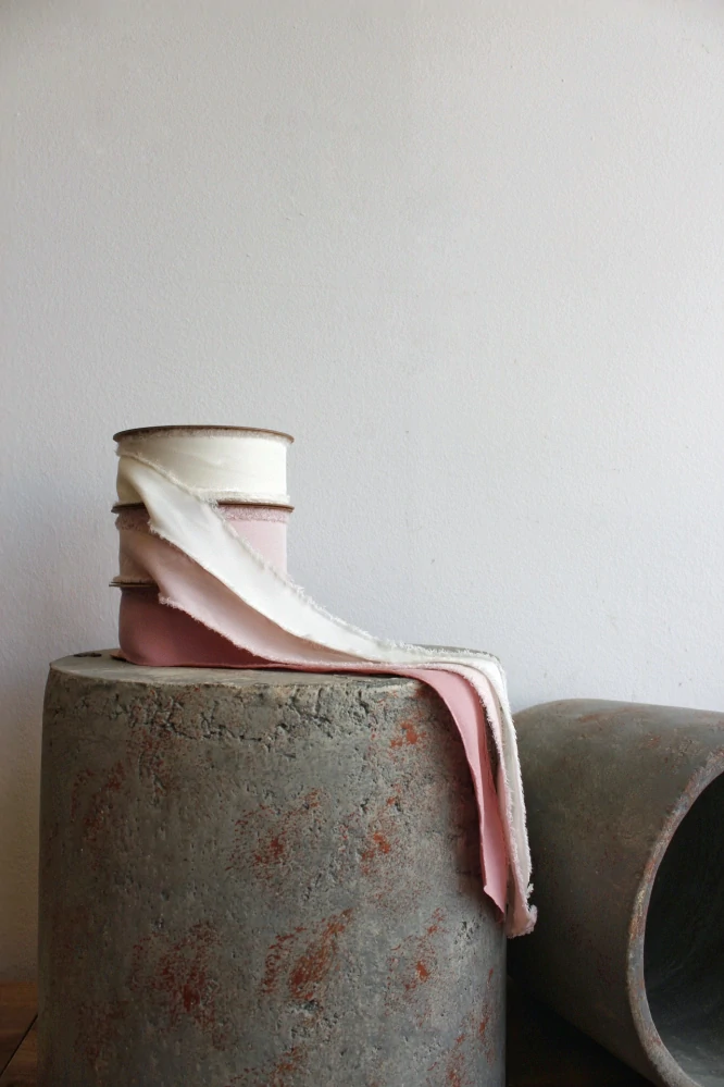 Elegantní střapatá stuha (3,5 cm x 10 m)