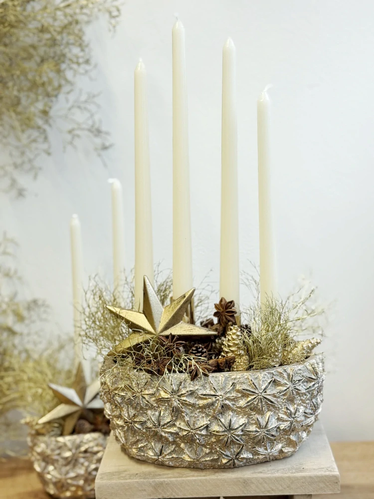 Betonový zlatý obal "Badyán"