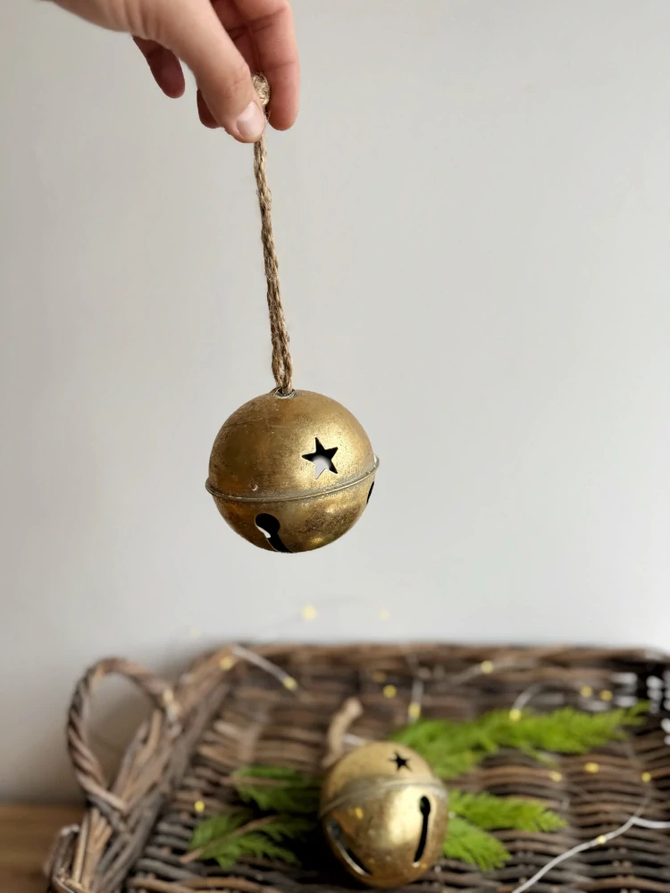 Kovová závěsná rolnička - zlatá 