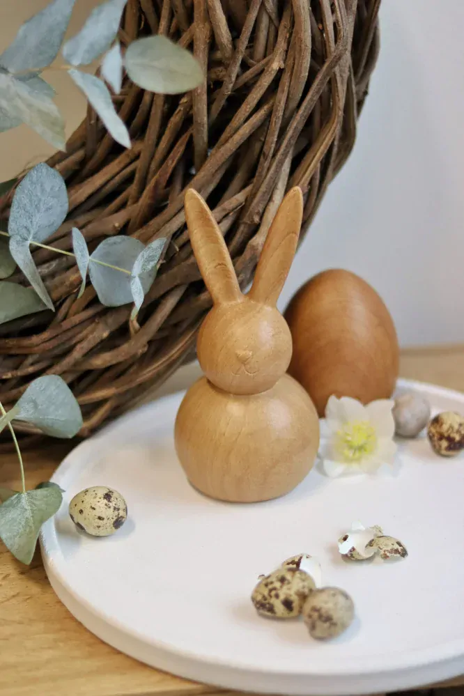 Keramické vejce v dekoru dřeva 