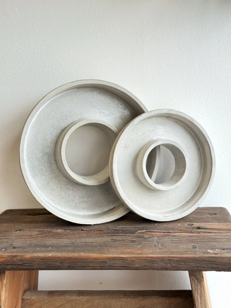 Betonové mezikruží Daan Kromhout (26 x 5 cm)