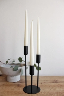 Svícen na tři kónické svíčky 