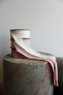 Elegantní střapatá stuha (3,5 cm x 10 m)